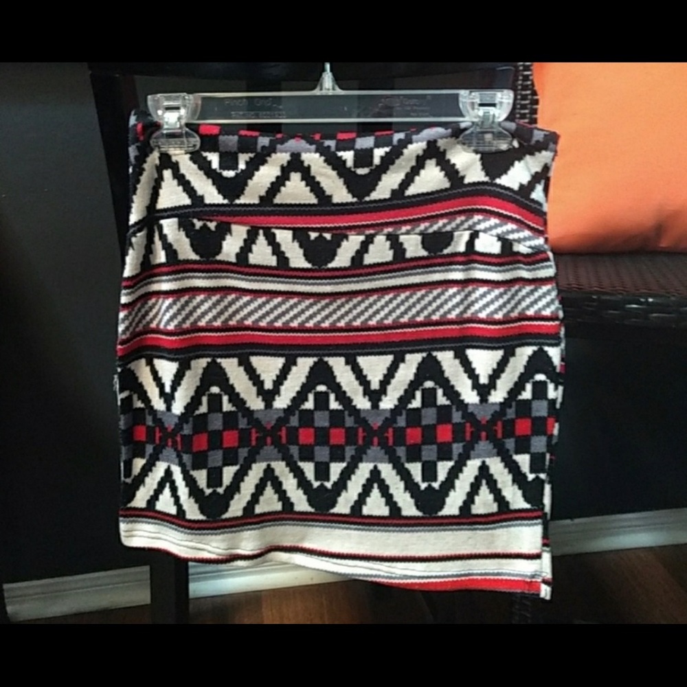 Swoon Boutique Mini Skirt Large Tribal Bodycon